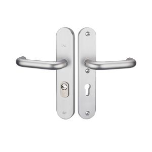 VEILIGHEIDSGARNITUUR, D4E, ALUM., AFGEROND, KRUK/KRUK, MET KERNTREKBEVEILIGING, PC72, DEURDIKTE 40-54MM